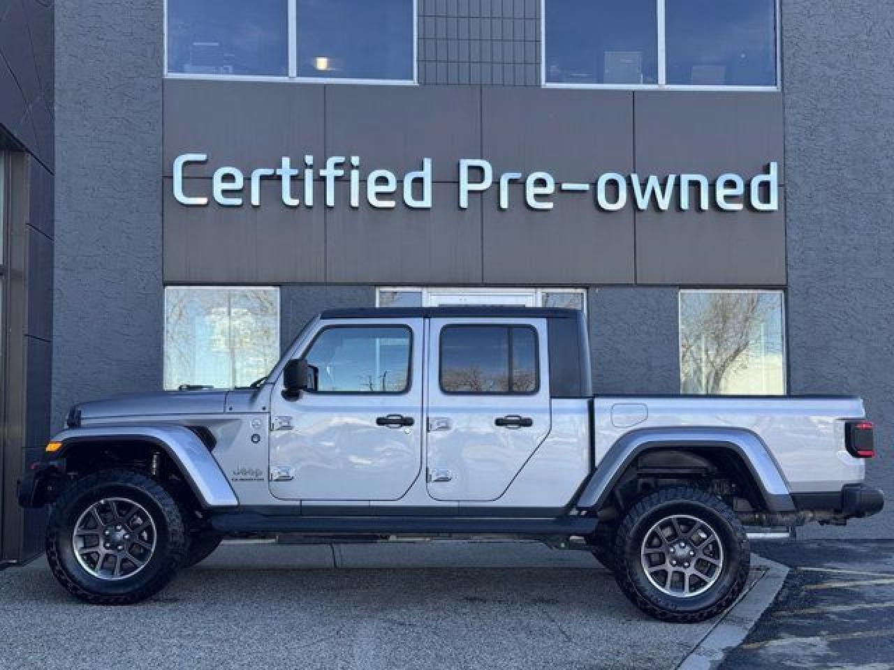 Used 2020 Jeep Gladiator OVERLAND w/ LEATHER / NAVIGATION for sale in Calgary, AB