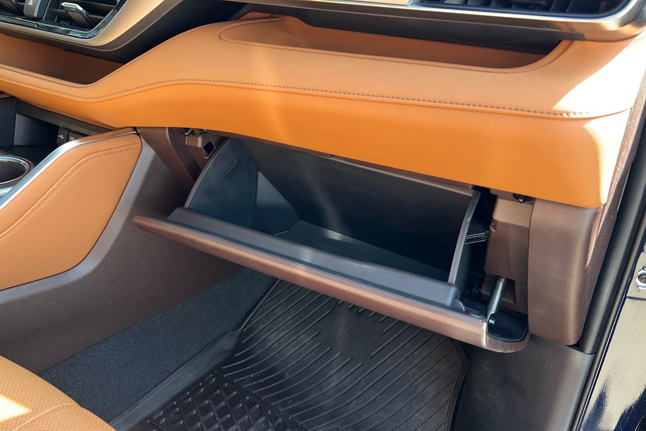 2021 Toyota Highlander Hybrid Limited AWD Platinum Photo