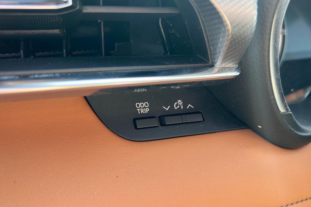 2021 Toyota Highlander Hybrid Limited AWD Platinum Photo