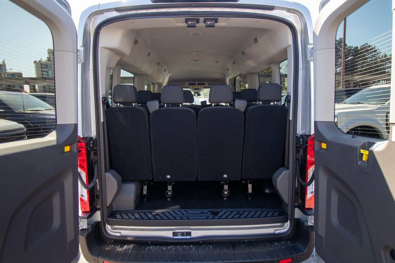2024 Ford Transit Passenger Wagon T-350 148" MED ROOF XLT RWD Photo5