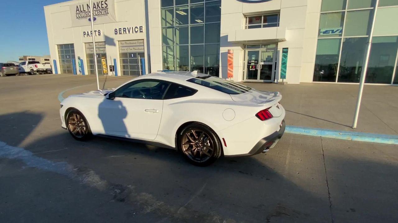 2024 Ford Mustang EcoBoost Premium Fastback Photo5