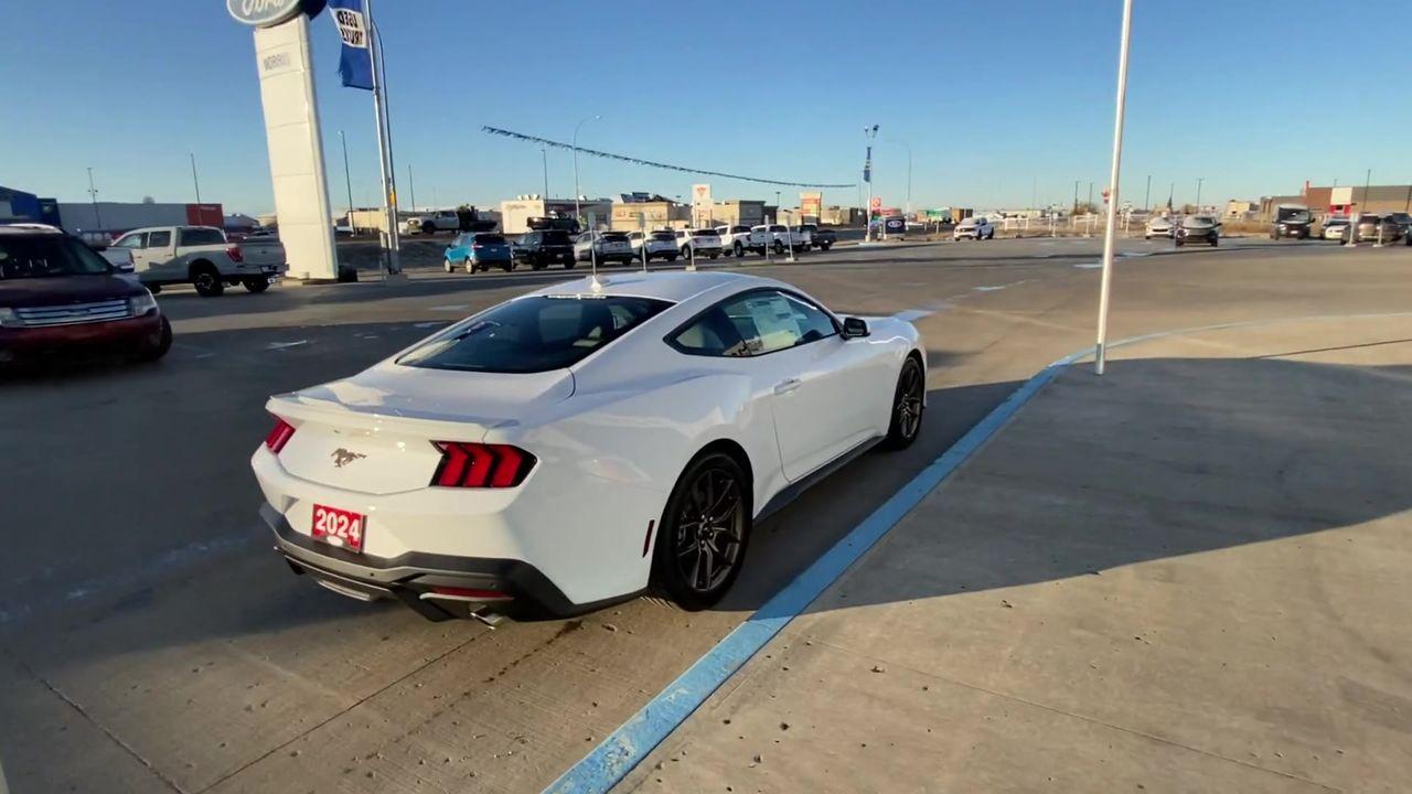 2024 Ford Mustang EcoBoost Premium Fastback Photo5