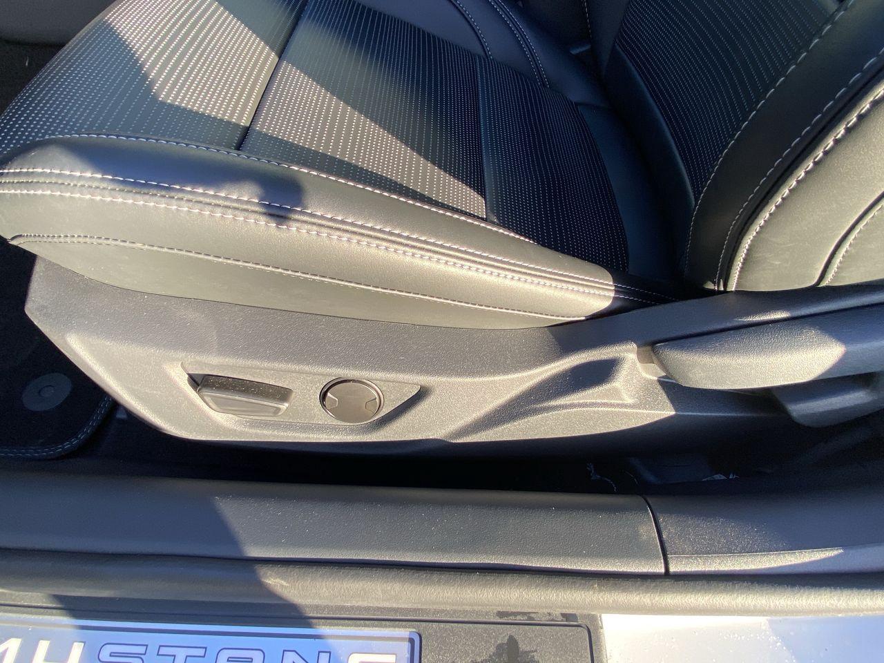 2024 Ford Mustang EcoBoost Premium Fastback Photo5