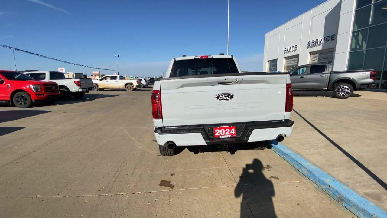 2024 Ford F-150 XLT 4WD SuperCrew 5.5' Box Photo5