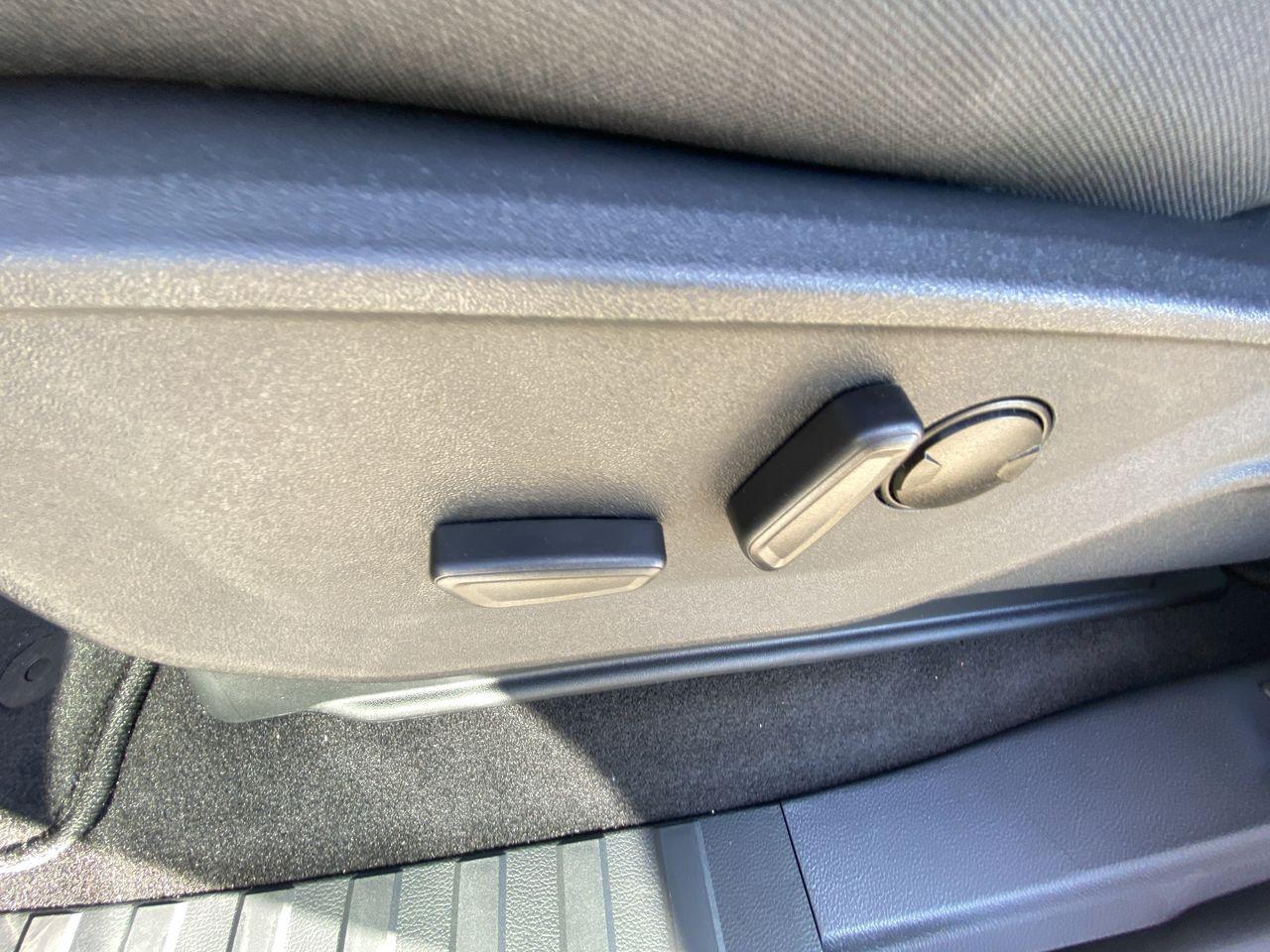 2024 Ford F-150 XLT 4WD SuperCrew 5.5' Box Photo5
