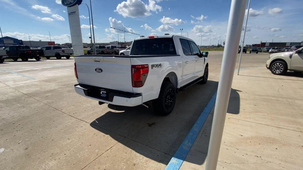 2024 Ford F-150 XLT 4WD SuperCrew 5.5' Box Photo5