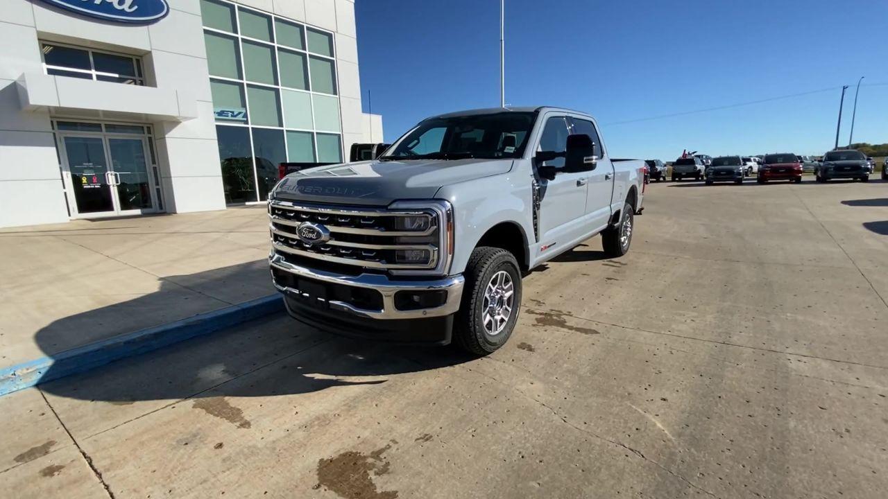 2024 Ford F-350 Super Duty SRW LARIAT 4WD CREW CAB 6.75' BOX Photo