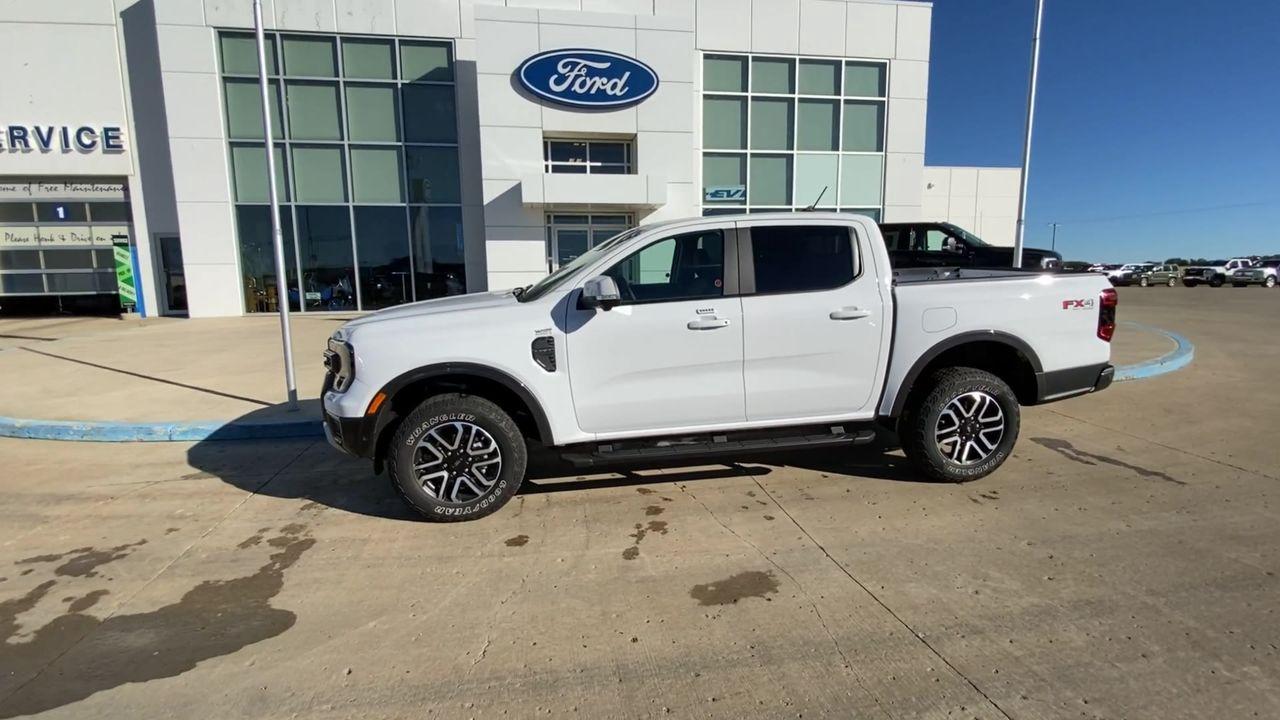 2024 Ford Ranger LARIAT 4WD SuperCrew 5' Box Photo5
