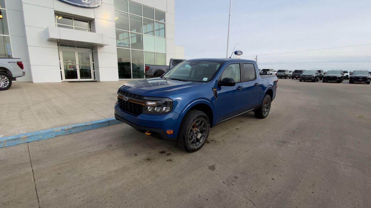 2024 Ford Maverick XLT Advanced AWD SuperCrew Photo