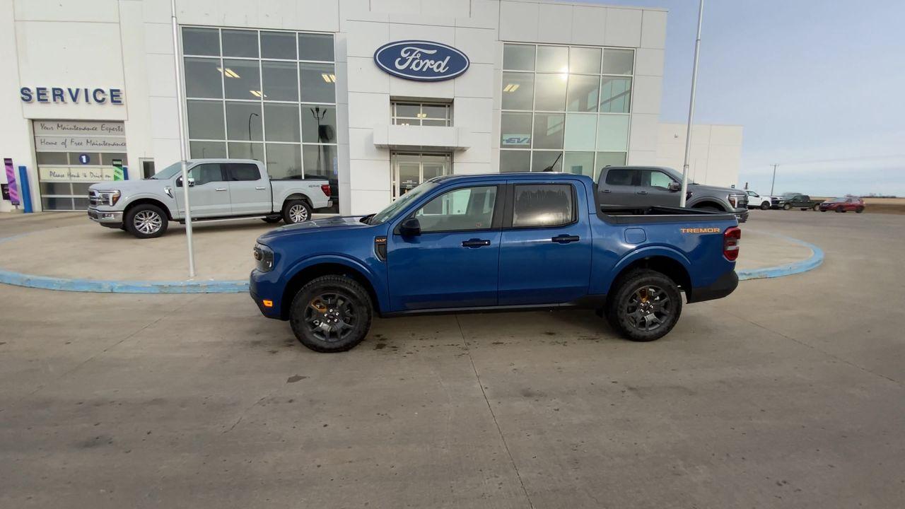 2024 Ford Maverick XLT Advanced AWD SuperCrew Photo4