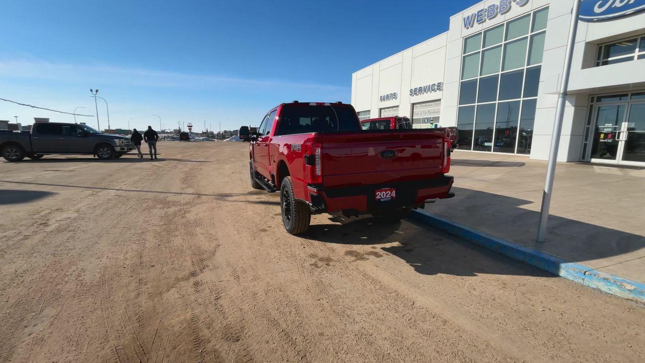 2024 Ford F-350 4X4 CREW CAB PICKUP/ Photo5