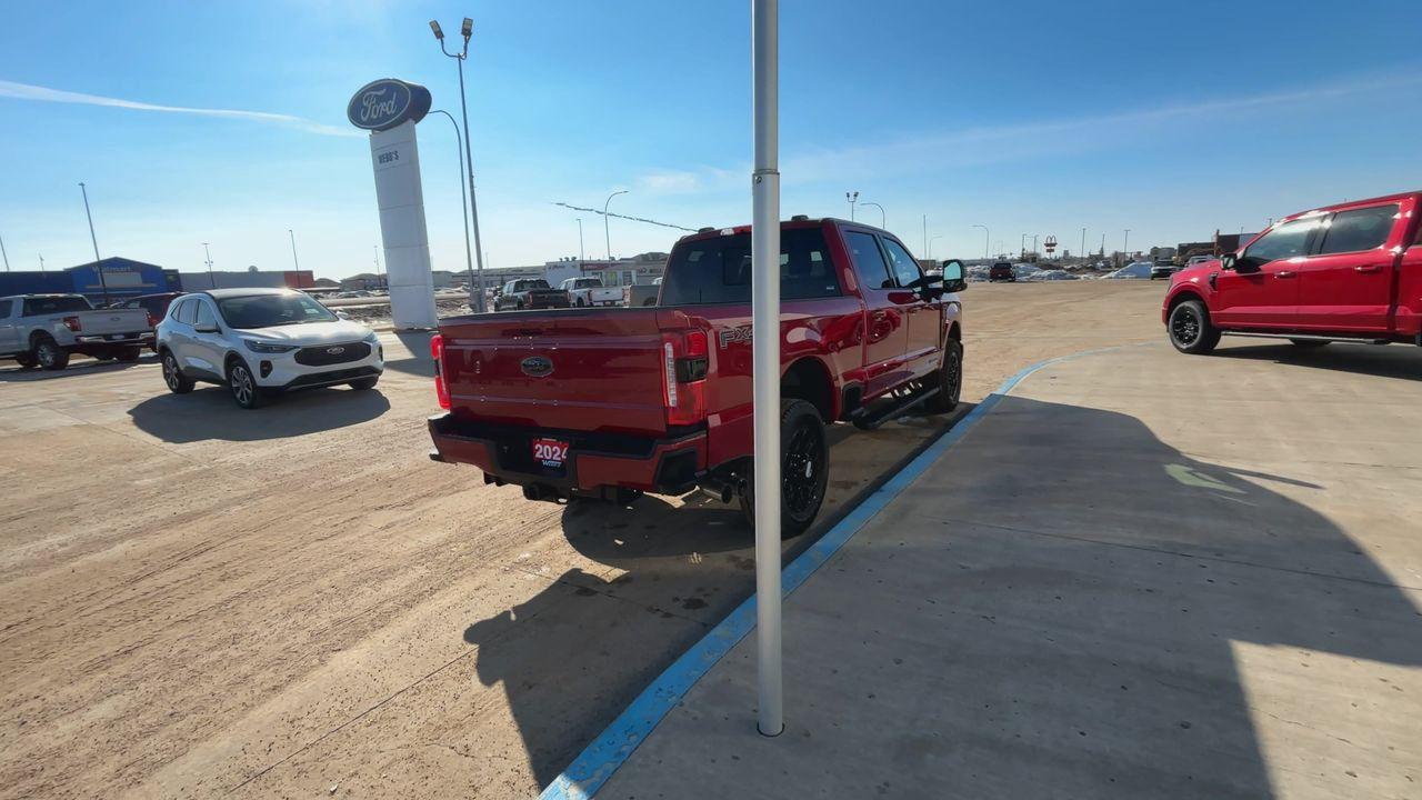 2024 Ford F-350 Super Duty SRW LARIAT 4WD CREW CAB 6.75' BOX Photo5