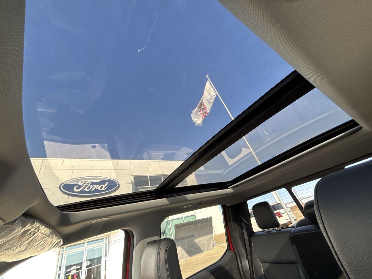 2024 Ford F-350 Super Duty SRW LARIAT 4WD CREW CAB 6.75' BOX Photo5