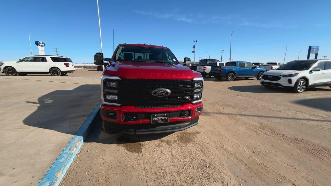 2024 Ford F-350 Super Duty SRW LARIAT 4WD CREW CAB 6.75' BOX Photo2