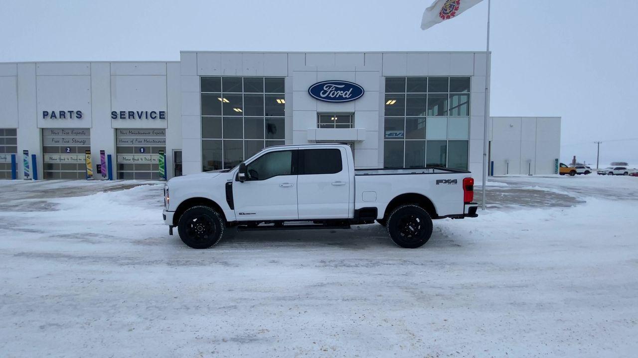 2024 Ford F-350 Super Duty SRW XLT 4WD CREW CAB 6.75' BOX Photo4