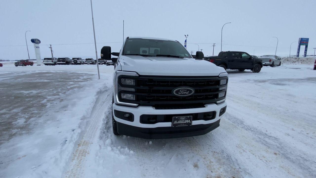 2024 Ford F-350 Super Duty SRW XLT 4WD CREW CAB 6.75' BOX Photo5