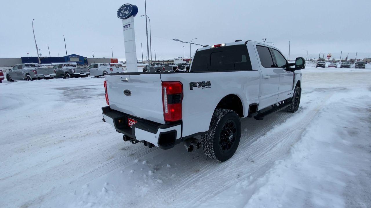 2024 Ford F-350 Super Duty SRW XLT 4WD CREW CAB 6.75' BOX Photo5