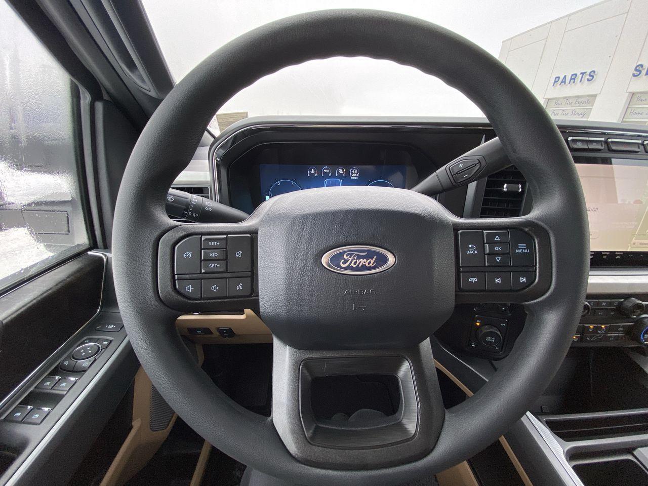 2024 Ford F-350 Super Duty SRW XLT 4WD CREW CAB 6.75' BOX Photo5