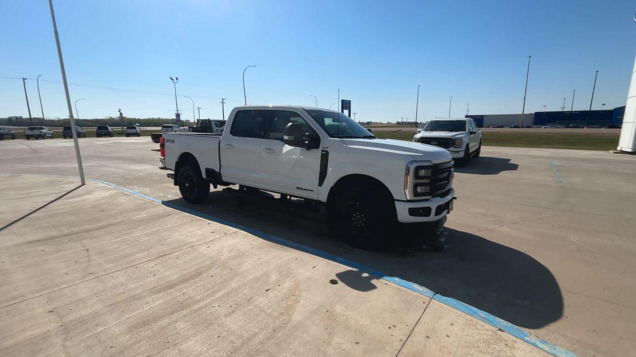 2024 Ford F-350 Super Duty SRW XLT 4WD CREW CAB 6.75' BOX Photo1