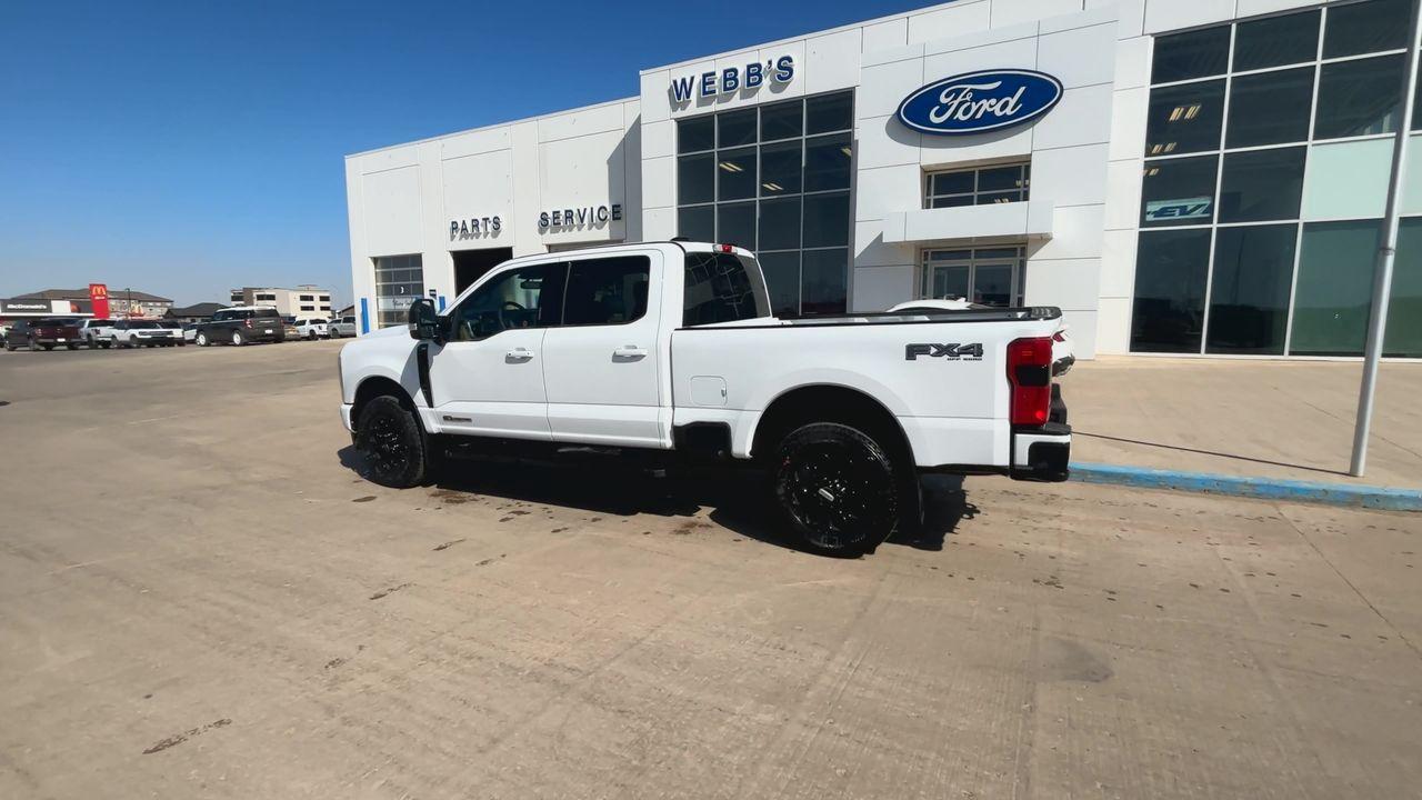 2024 Ford F-350 Super Duty SRW XLT 4WD CREW CAB 6.75' BOX Photo5