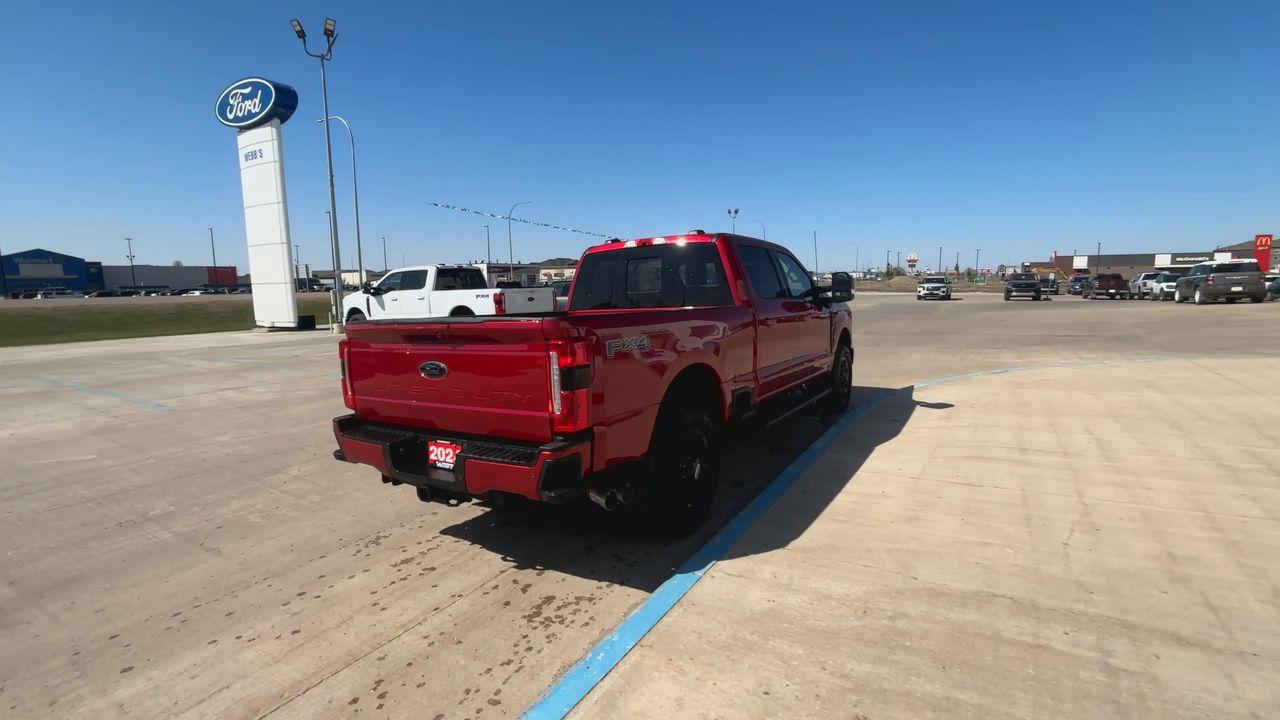 2024 Ford F-350 Super Duty SRW XLT 4WD CREW CAB 6.75' BOX Photo5