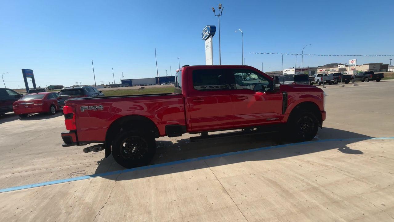 2024 Ford F-350 Super Duty SRW XLT 4WD CREW CAB 6.75' BOX Photo5