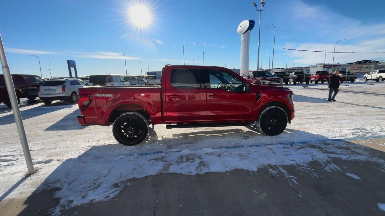 2025 Ford F-150 XLT 4WD SuperCrew 5.5' Box Photo5