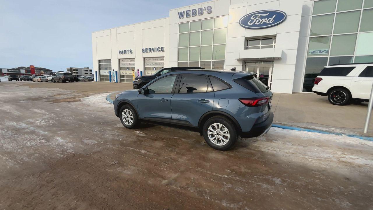 2025 Ford Escape Active AWD Photo5