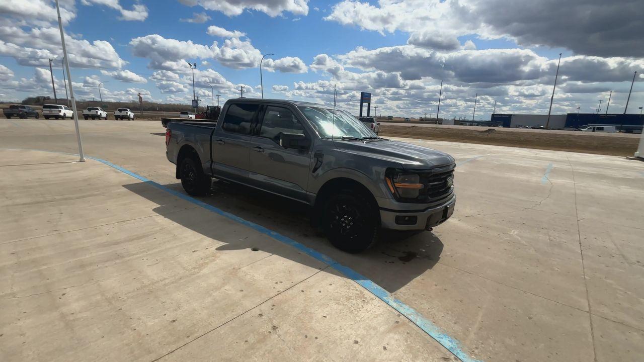 2025 Ford F-150 XLT 4WD SuperCrew 5.5' Box Photo1