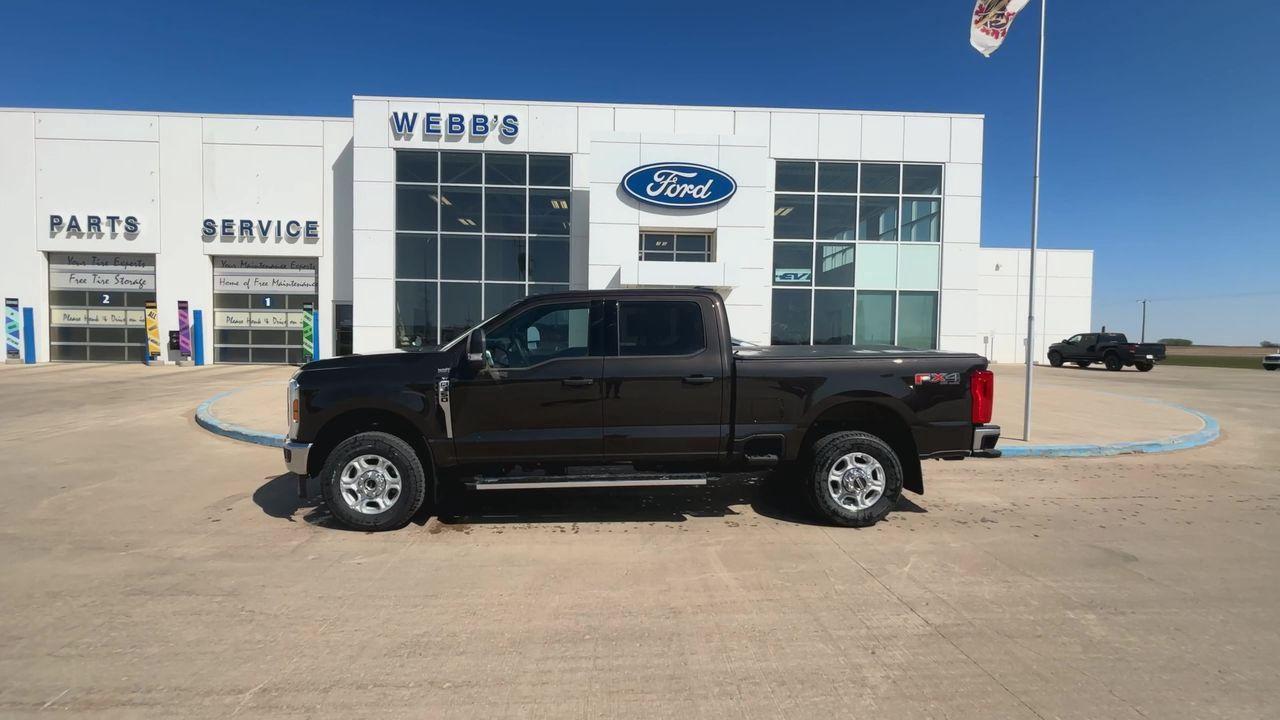2025 Ford F-350 Super Duty SRW XLT 4WD CREW CAB 6.75' BOX Photo4