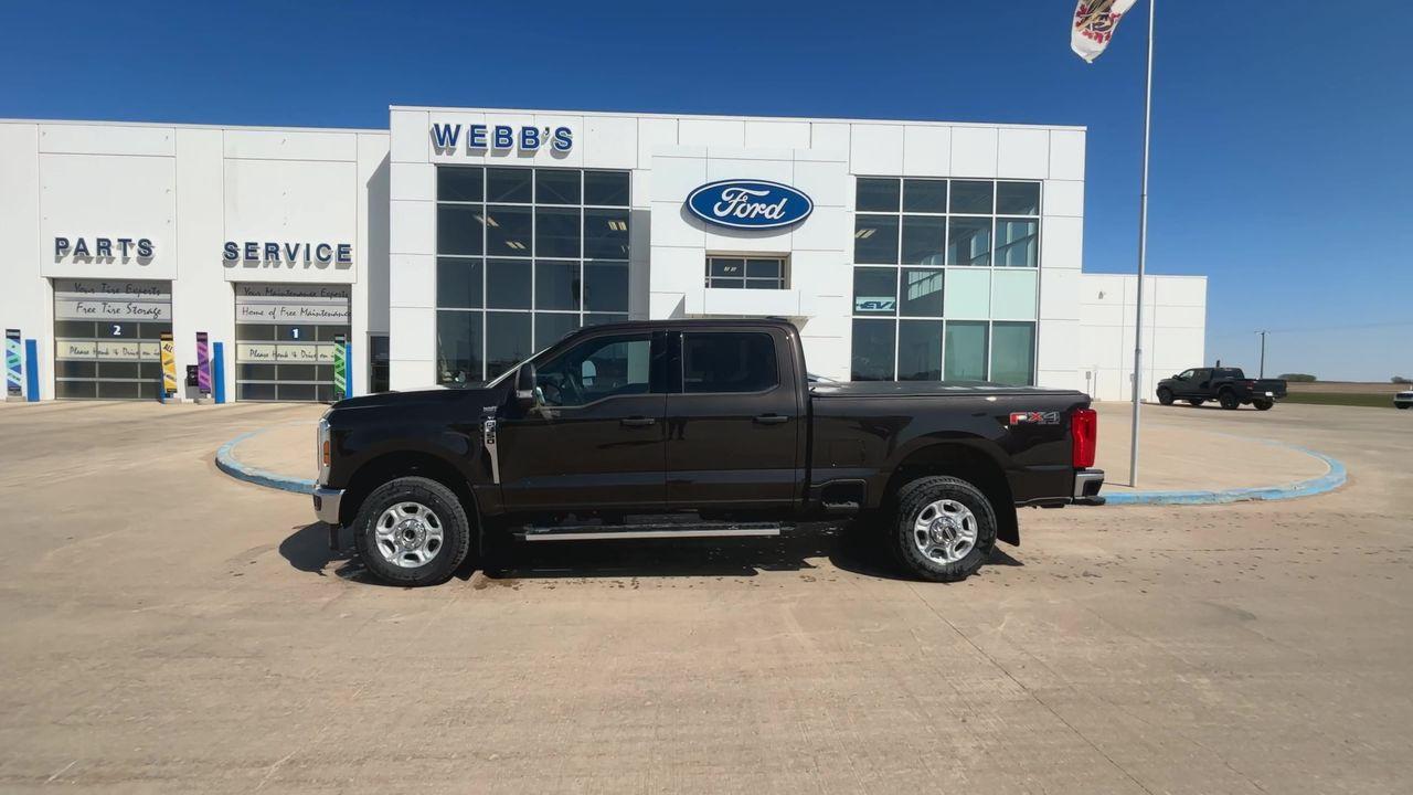 2025 Ford F-350 Super Duty SRW XLT 4WD CREW CAB 6.75' BOX Photo4