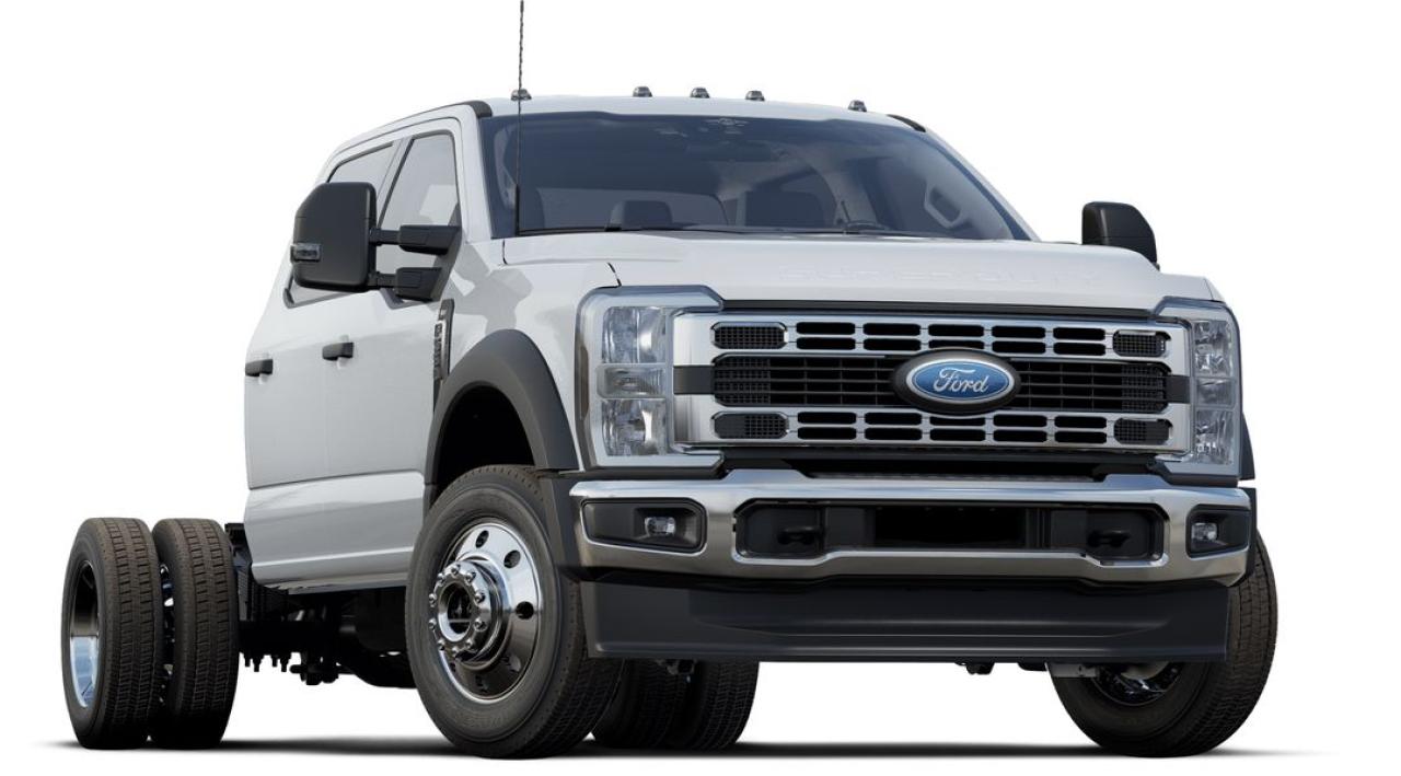 2025 Ford F-550 Super Duty DRW XLT 4WD Crew Cab 203 WB 84 CA Photo3