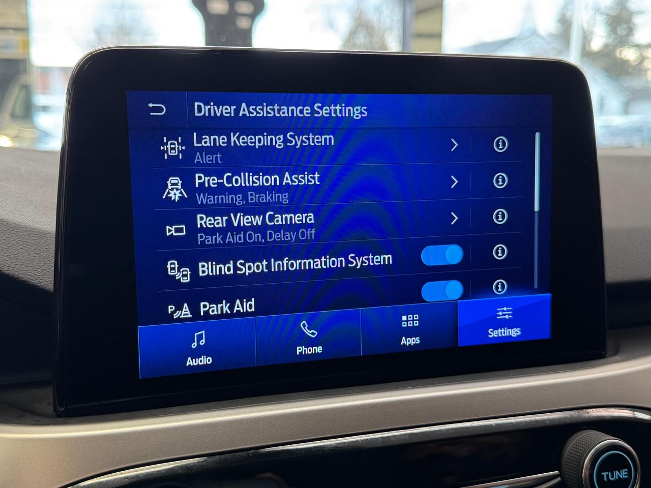 2020 Ford Escape SE+New Tires+ApplePlay+LaneDeparture+CLEANC CARFAX Photo