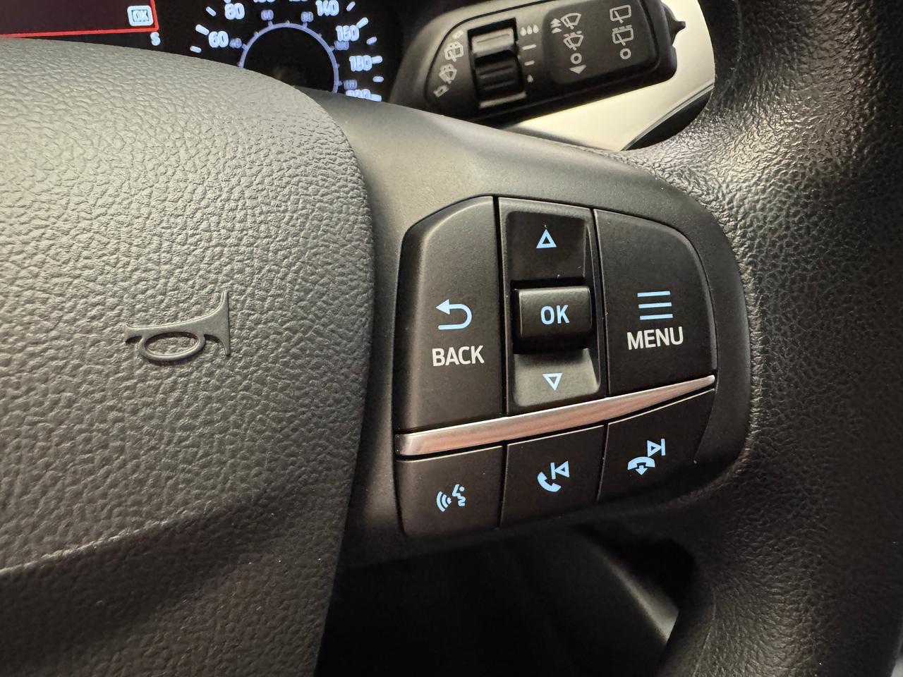 2020 Ford Escape SE+New Tires+ApplePlay+LaneDeparture+CLEANC CARFAX Photo