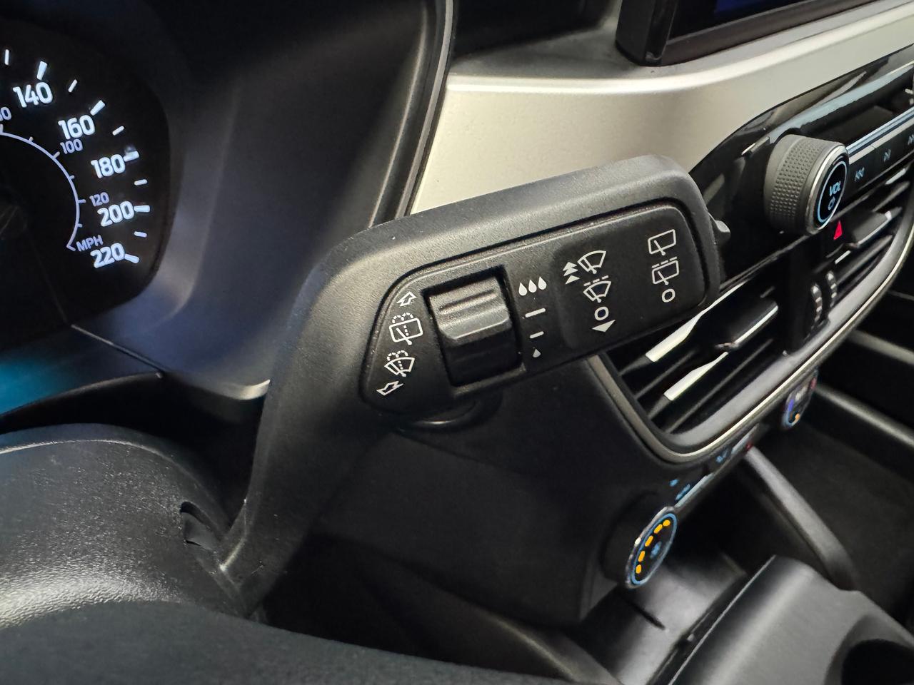 2020 Ford Escape SE+New Tires+ApplePlay+LaneDeparture+CLEANC CARFAX Photo
