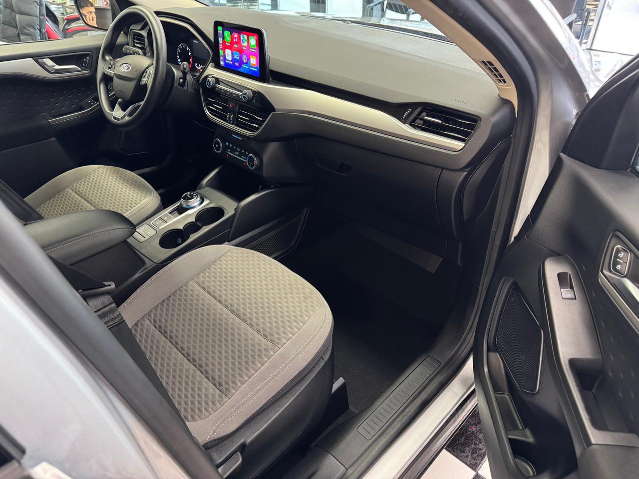 2020 Ford Escape SE+New Tires+ApplePlay+LaneDeparture+CLEANC CARFAX Photo