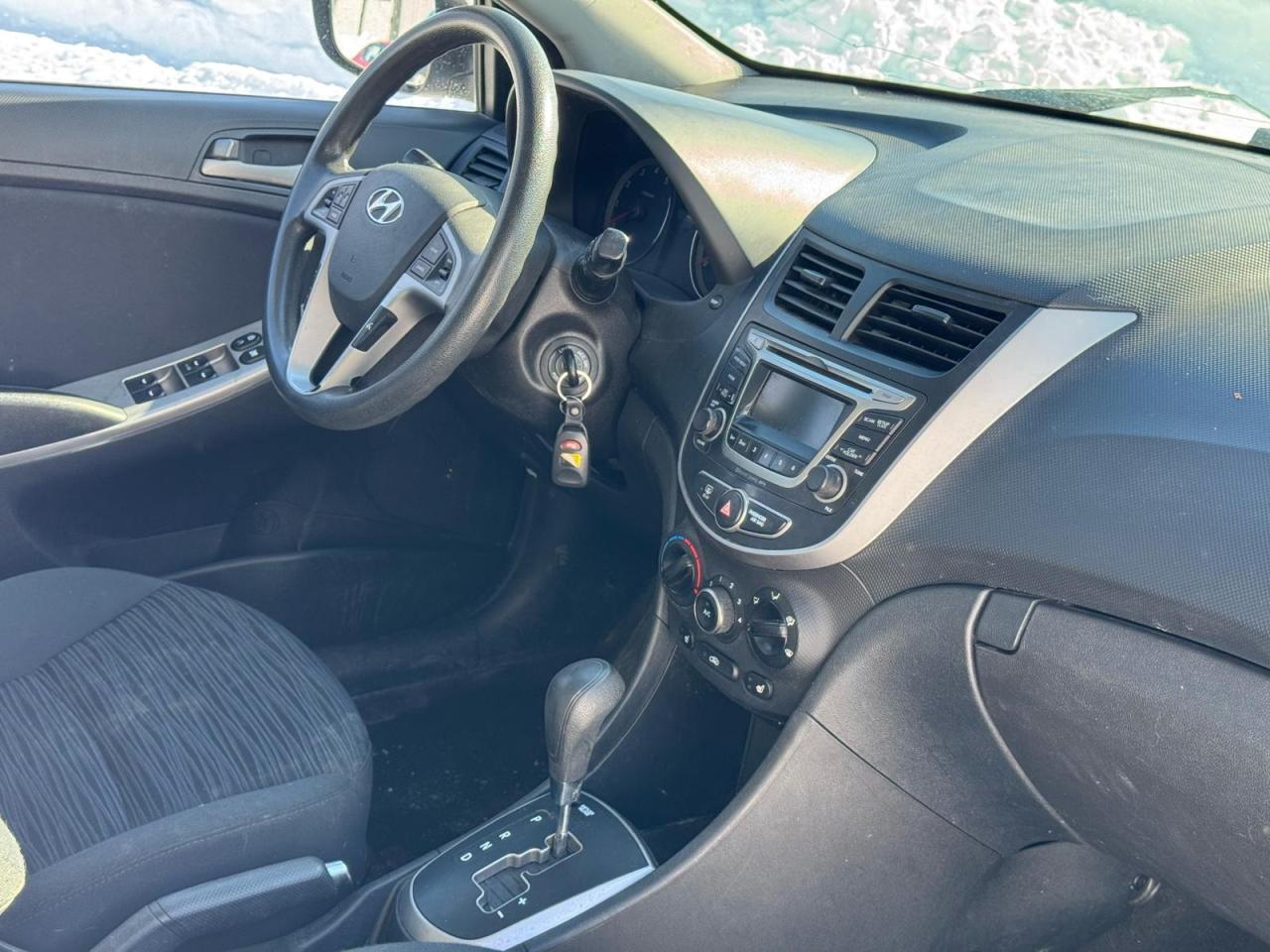 2015 Hyundai Accent GL | HTD SEATS | BLUETOOTH | CLEAN CARFAX Photo8