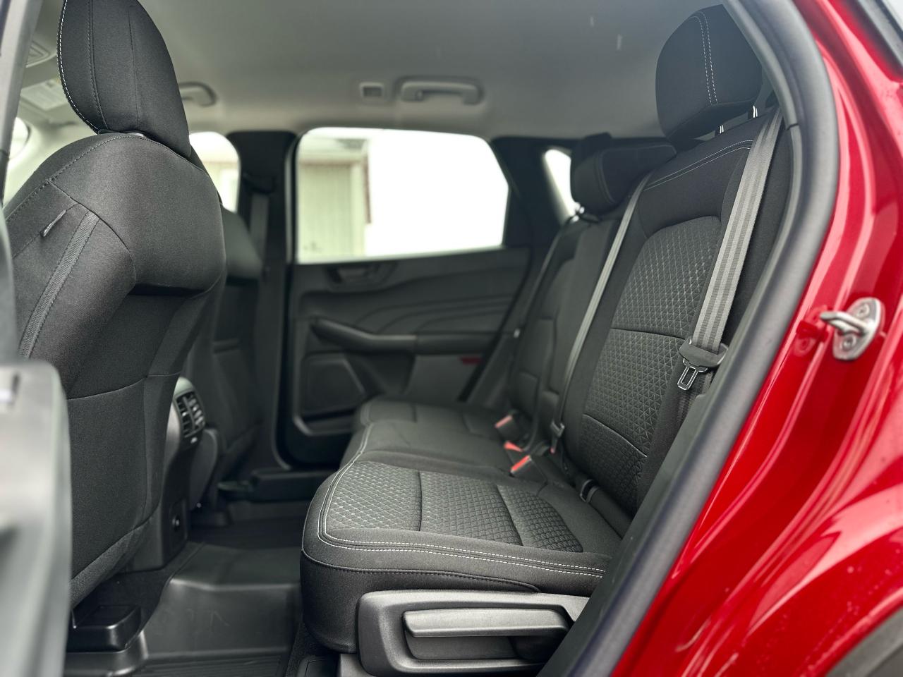 2025 Ford Escape Active AWD Photo5