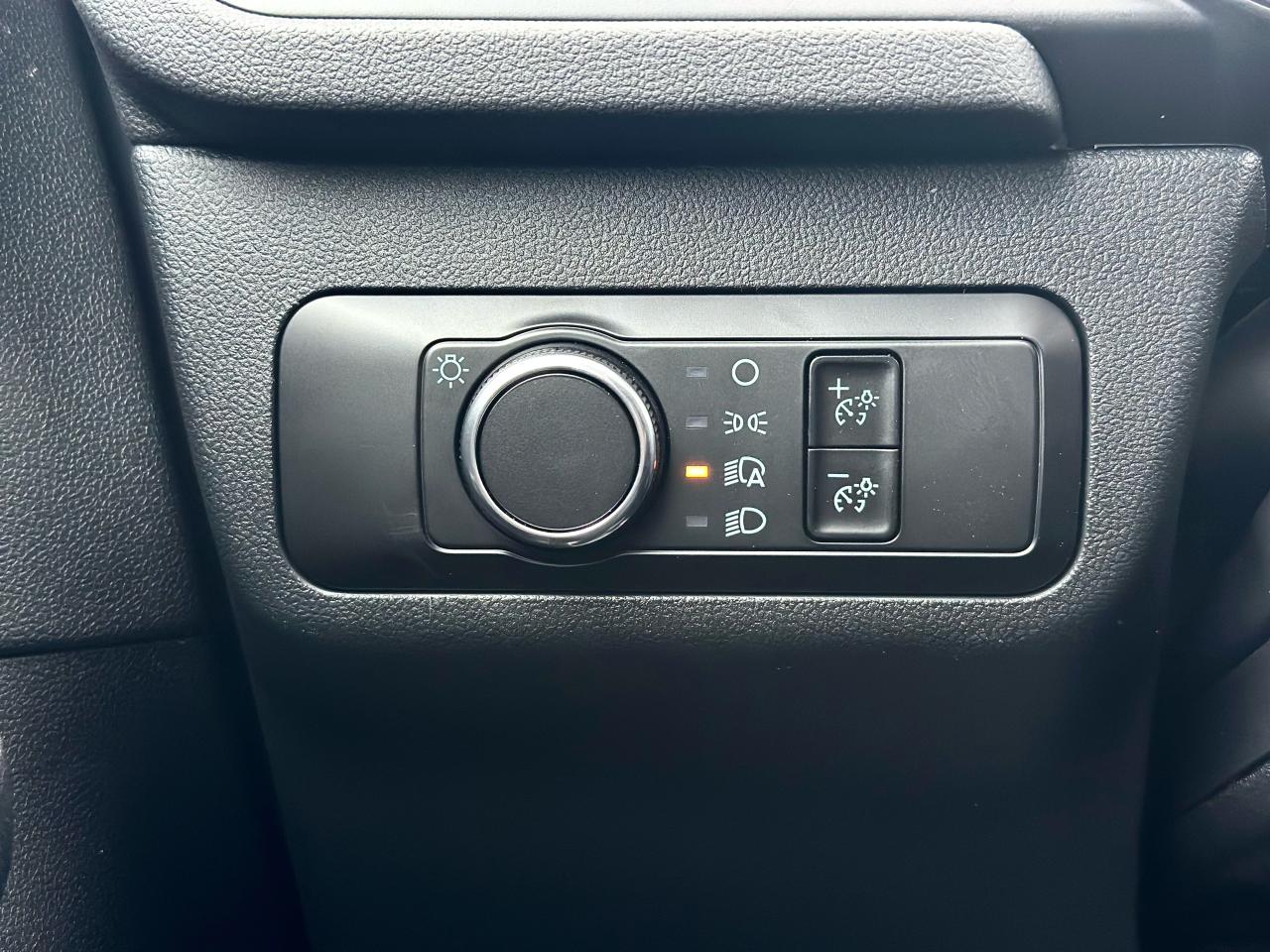 2025 Ford Escape Active AWD Photo5