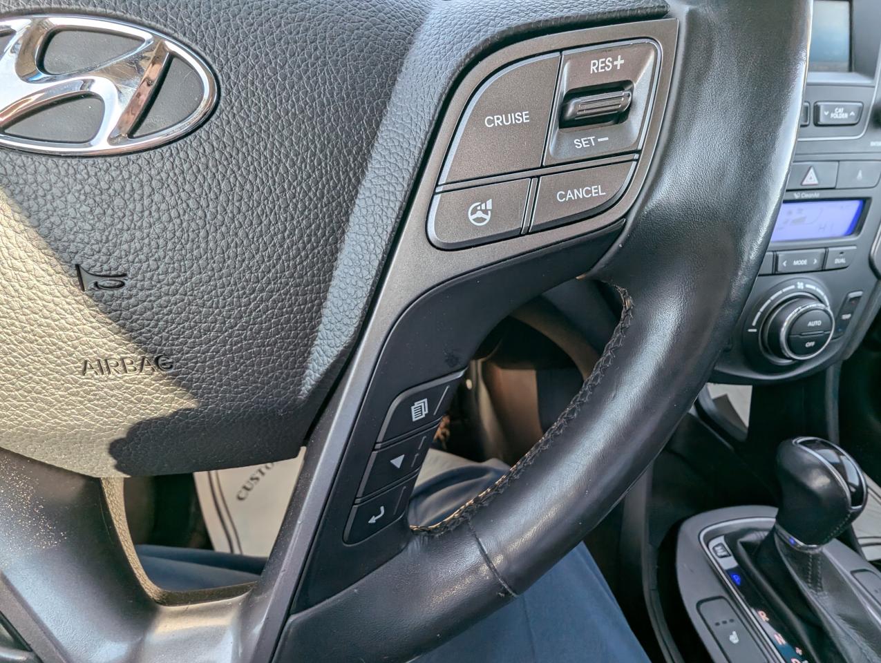 2014 Hyundai Santa Fe Sport SE | Manitoba Owned | Leather | Heated Steering - Photo #19