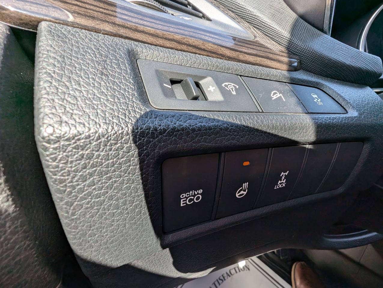 2014 Hyundai Santa Fe Sport SE | Manitoba Owned | Leather | Heated Steering - Photo #13