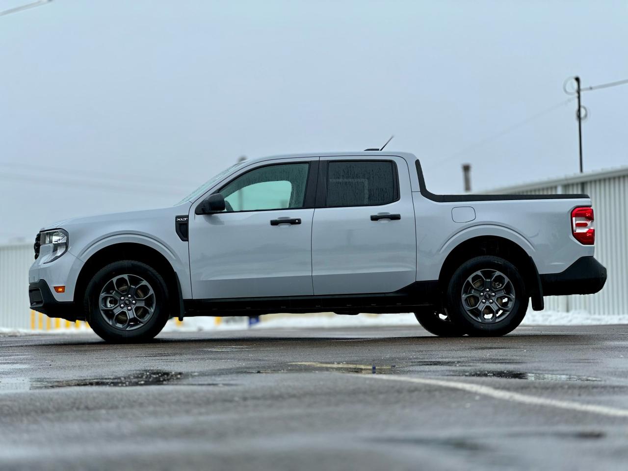 2025 Ford Maverick XLT AWD SUPERCREW Photo2