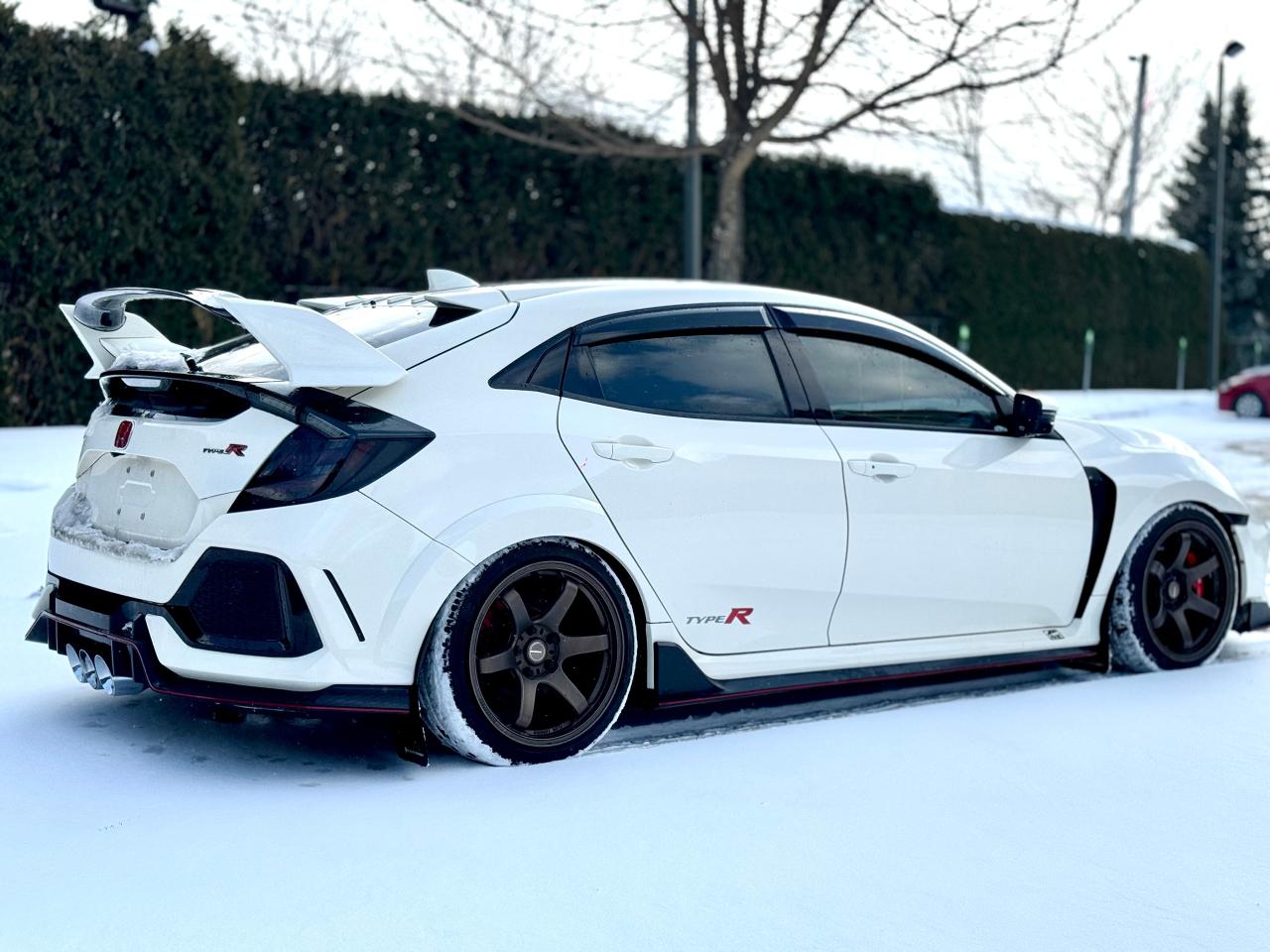 2018 Honda Civic TYPE R - AFTERMARKET EXHAUST/RIMS - Photo #6