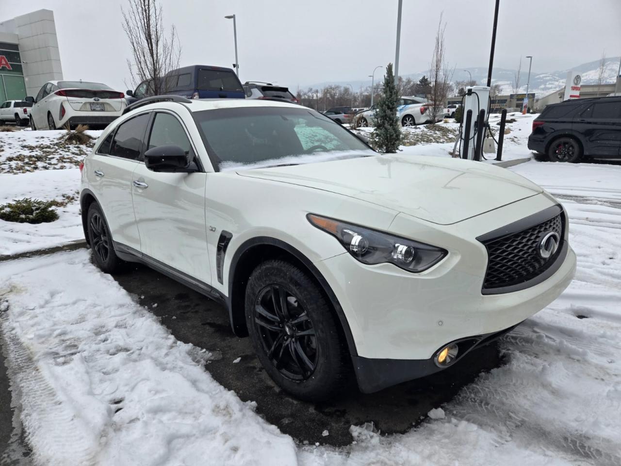 Used 2017 Infiniti QX70 AWD 4DR SPORT for sale in Airdrie, AB