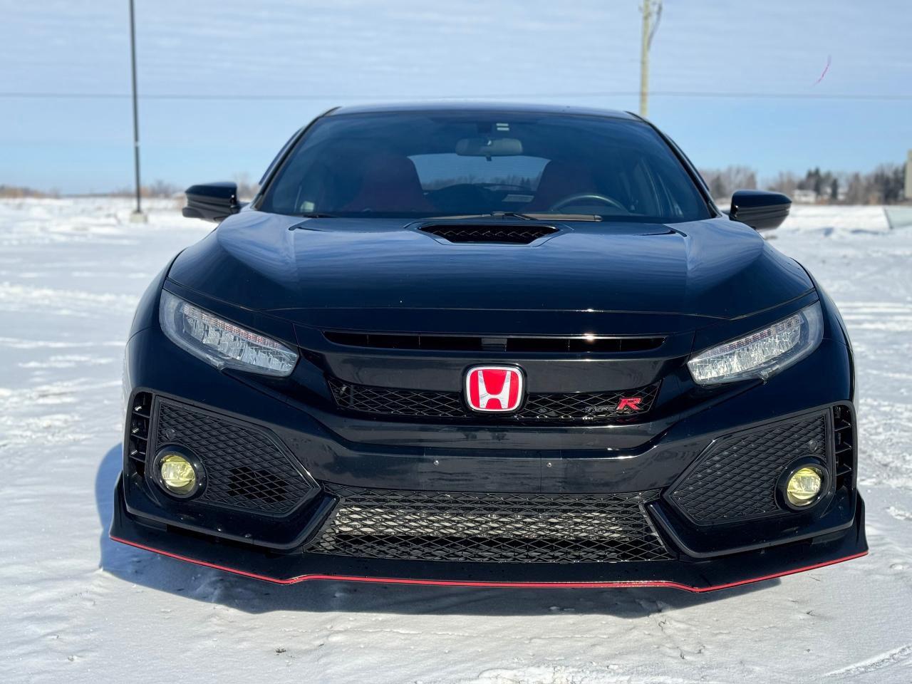 2017 Honda Civic Type R - Photo #2