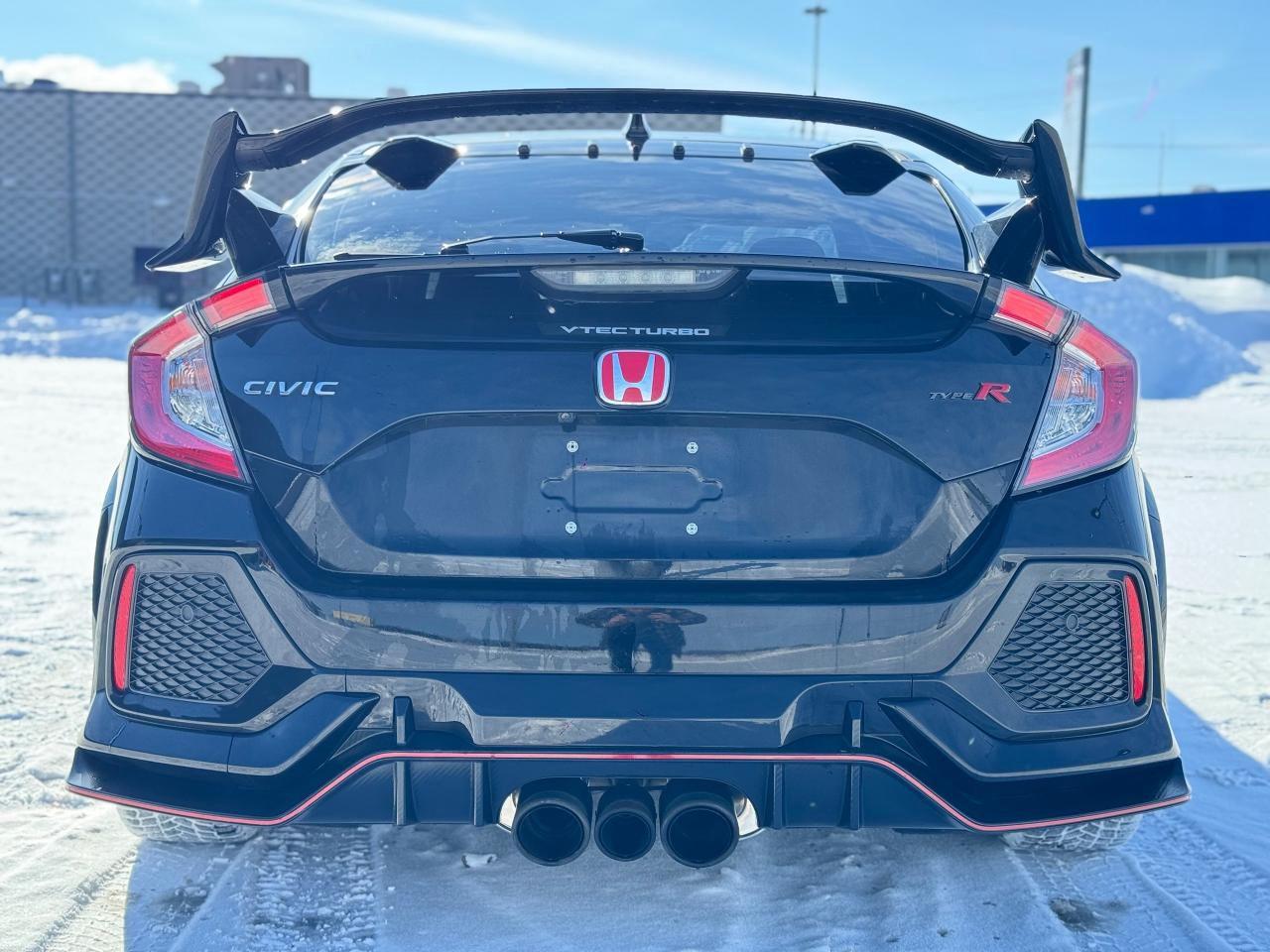 2017 Honda Civic Type R - Photo #10