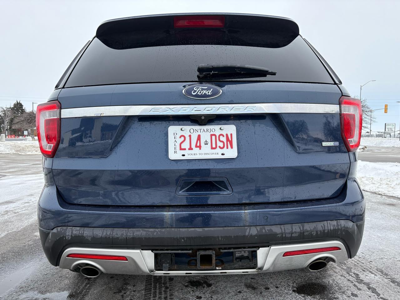 2016 Ford Explorer XLT - Photo #4