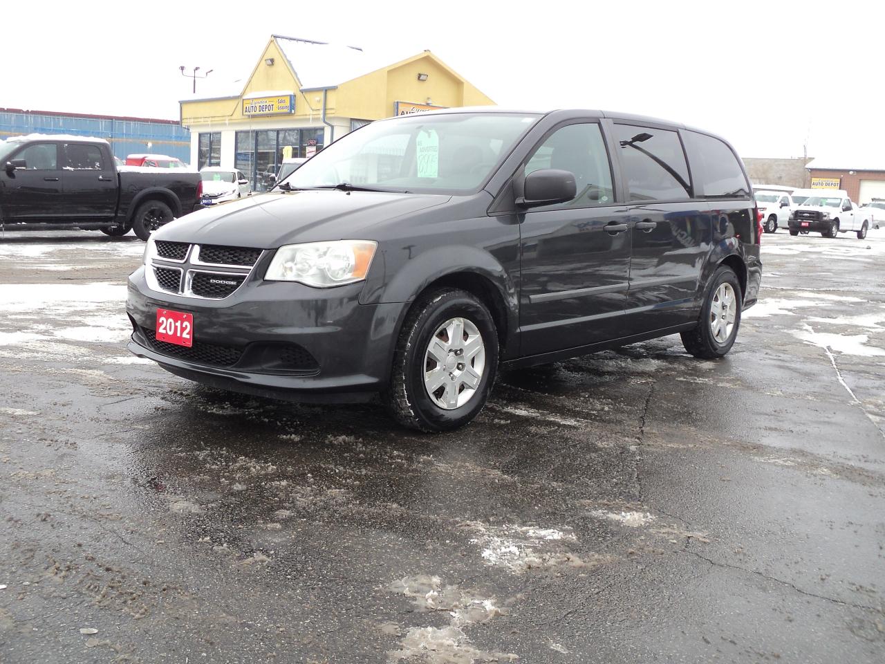 2012 Dodge Grand Caravan SE 4Door 7Seater 3.6L6cyl - Photo #1