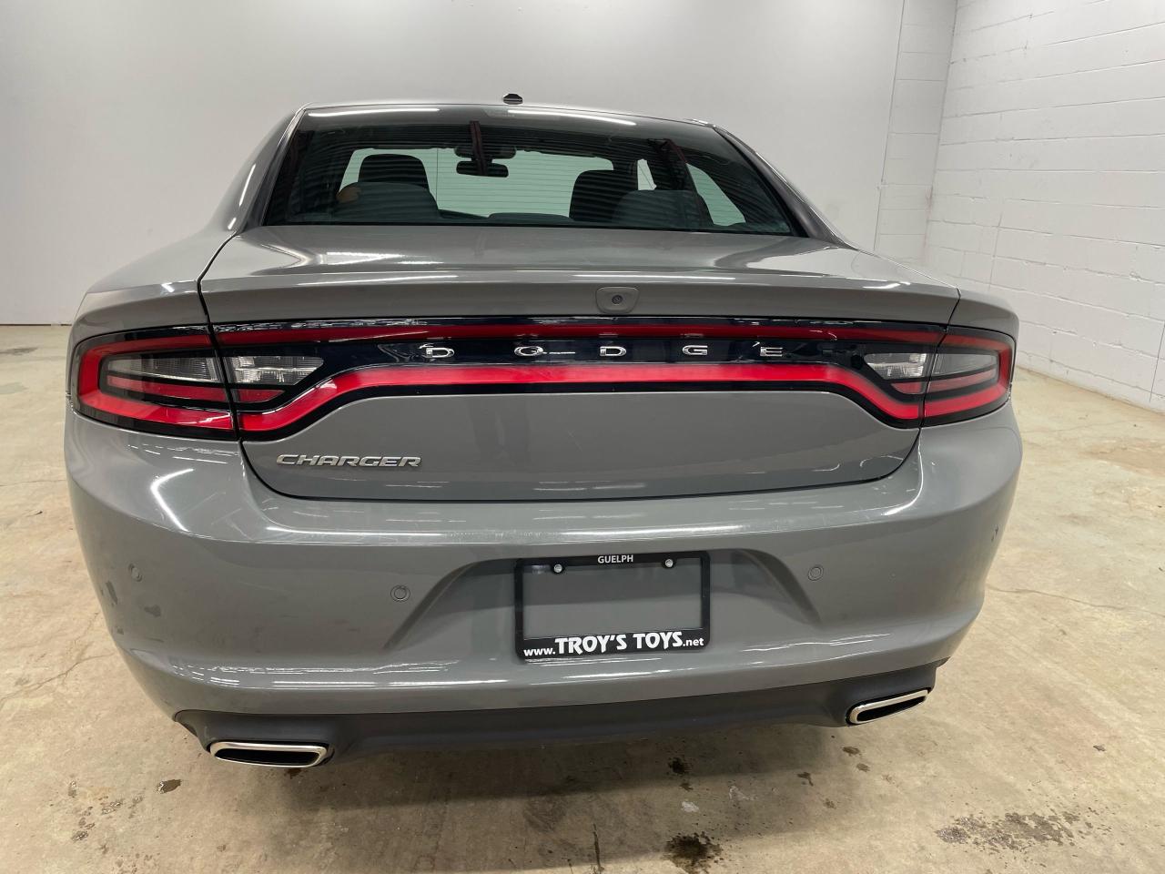 2019 Dodge Charger SXT Photo5