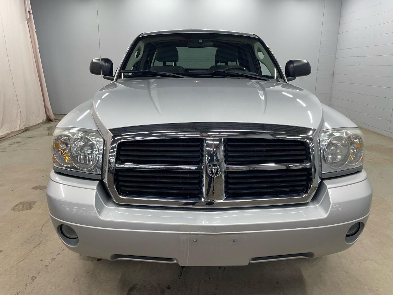 2005 Dodge Dakota SLT